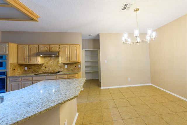 1812 Canoe Way, Carrollton, TX 75010
