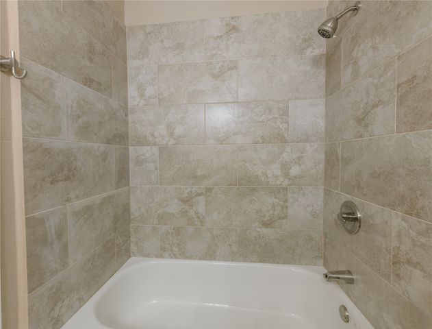 1812 Canoe Way, Carrollton, TX 75010