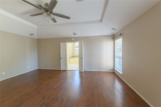 1812 Canoe Way, Carrollton, TX 75010
