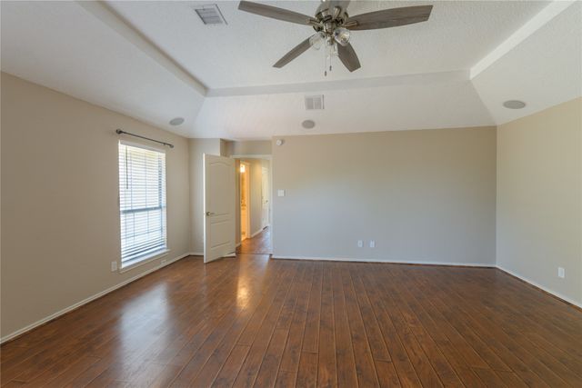 1812 Canoe Way, Carrollton, TX 75010