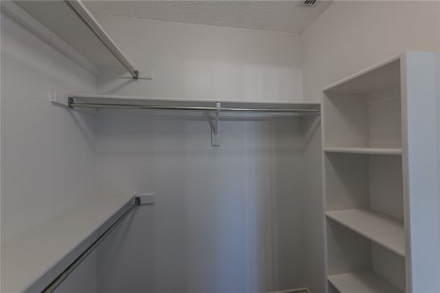 1812 Canoe Way, Carrollton, TX 75010