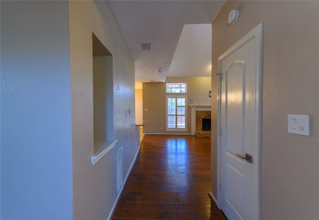 1812 Canoe Way, Carrollton, TX 75010