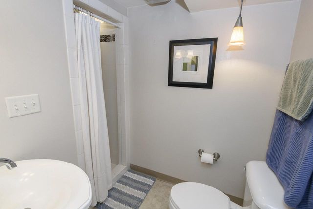 18550 Brookridge DRIVE, Brookfield, WI 53045