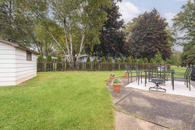 18550 Brookridge DRIVE, Brookfield, WI 53045