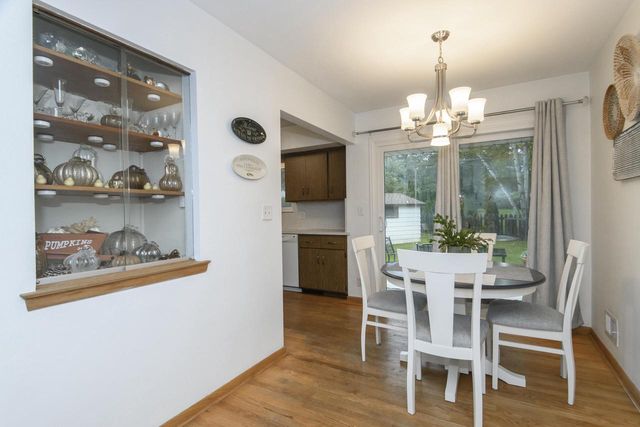 18550 Brookridge DRIVE, Brookfield, WI 53045
