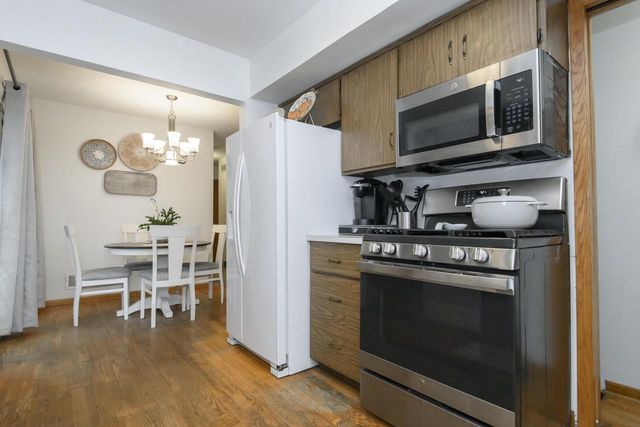 18550 Brookridge DRIVE, Brookfield, WI 53045
