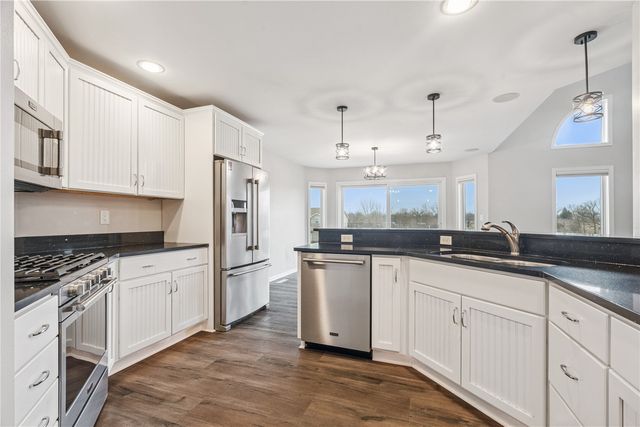 1595 Valentine Circle, Marion, IA 52302