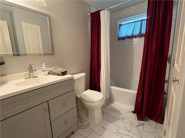 111 Hemlock Lane, Monroeville, PA 15146