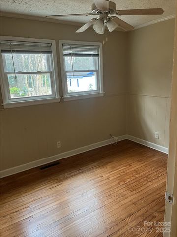 700 Mcarthur Avenue, Charlotte, NC 28206