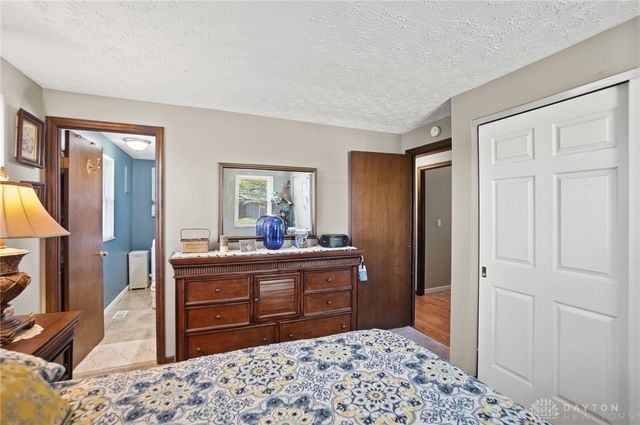 7820 Redbank, Huber Heights, OH 45424