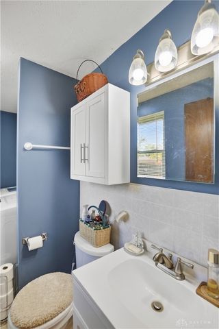7820 Redbank, Huber Heights, OH 45424