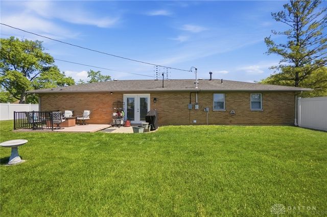 7820 Redbank, Huber Heights, OH 45424