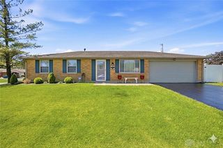 7820 Redbank, Huber Heights, OH 45424