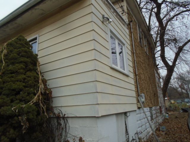 302 161st Street, Calumet City, IL 60409