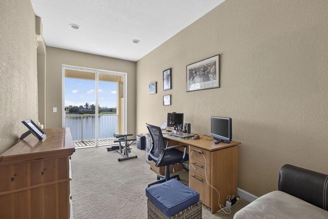10675 Old Hammock Way, Wellington, FL 33414