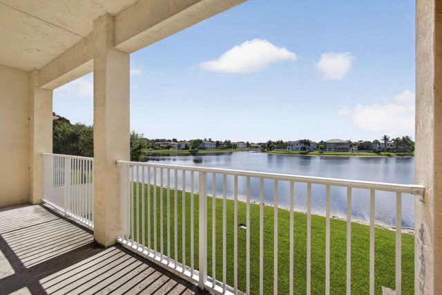 10675 Old Hammock Way, Wellington, FL 33414