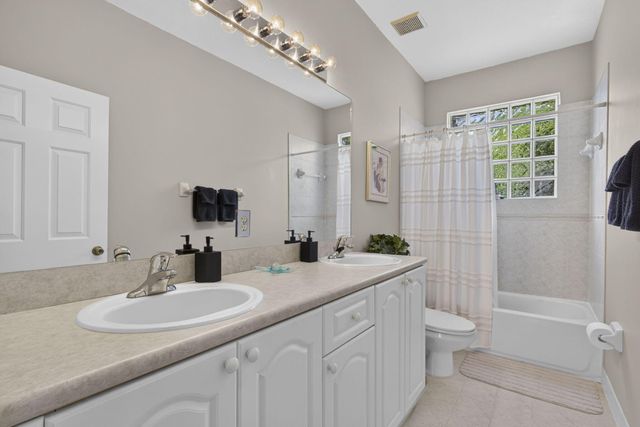 10675 Old Hammock Way, Wellington, FL 33414