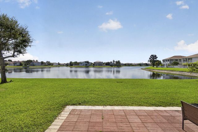 10675 Old Hammock Way, Wellington, FL 33414