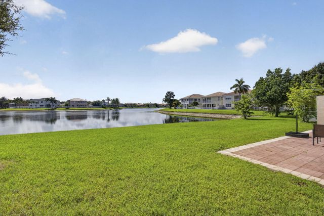10675 Old Hammock Way, Wellington, FL 33414