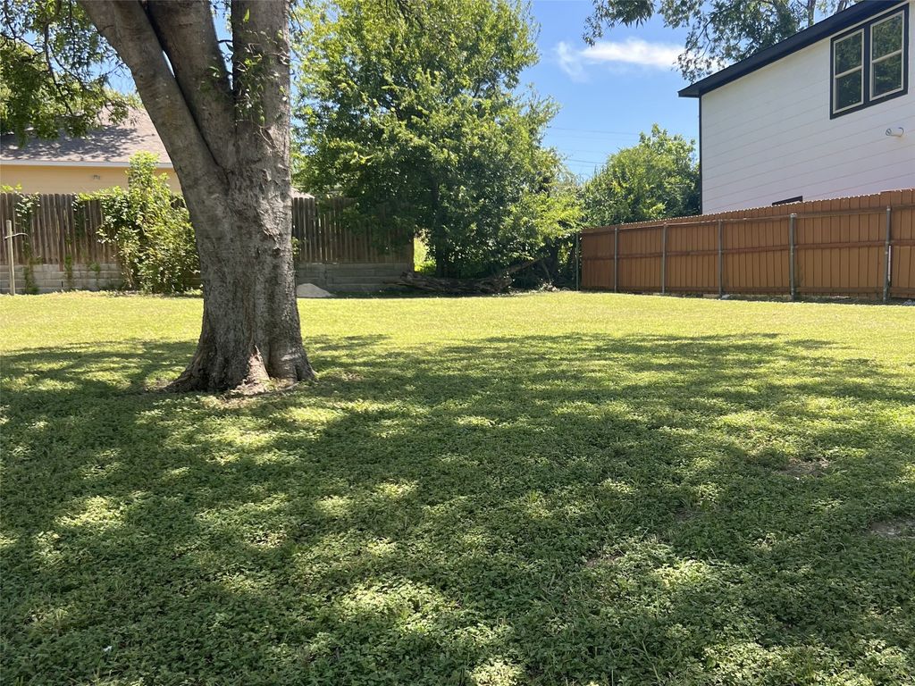 438 Bonnie View Road, Dallas, TX 75203