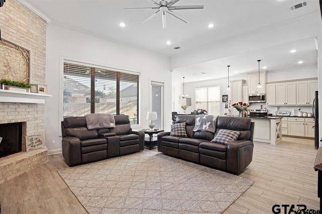 110 Rose Row, Winona, TX 75792