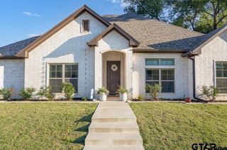 110 Rose Row, Winona, TX 75792