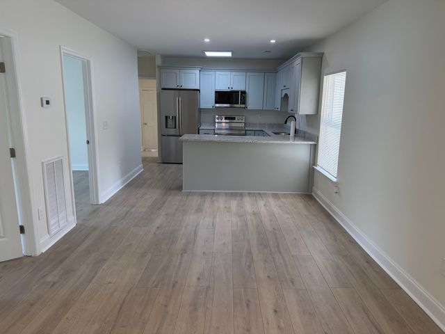 810 Glenn Avenue, Rossville, GA 30741