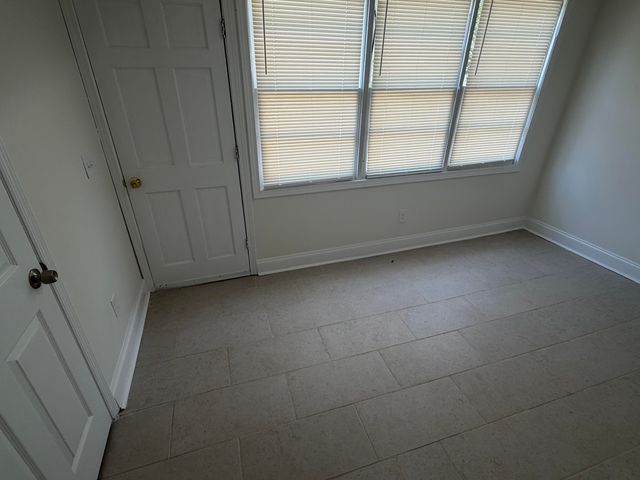 810 Glenn Avenue, Rossville, GA 30741