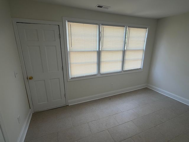 810 Glenn Avenue, Rossville, GA 30741
