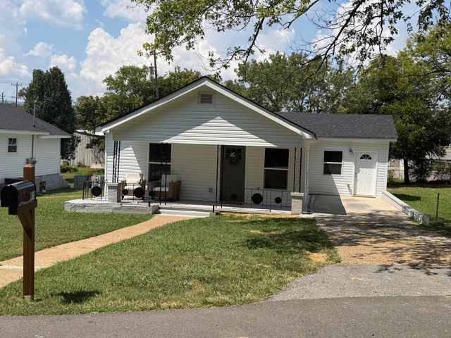 810 Glenn Avenue, Rossville, GA 30741