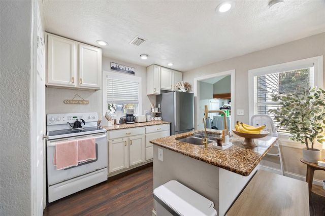 1202 SUMTER STREET, Leesburg, FL 34748