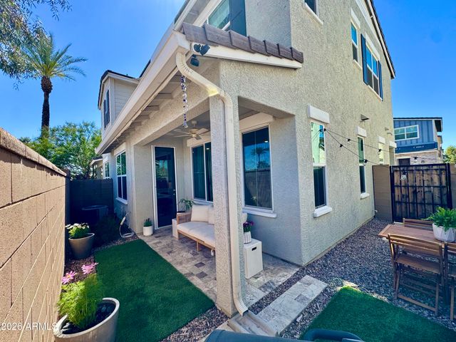 1281 W BLUEJAY Drive, Chandler, AZ 85286