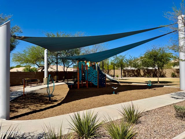 1281 W BLUEJAY Drive, Chandler, AZ 85286