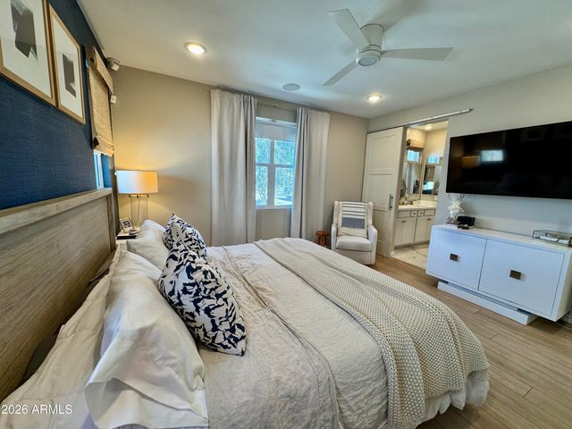 1281 W BLUEJAY Drive, Chandler, AZ 85286