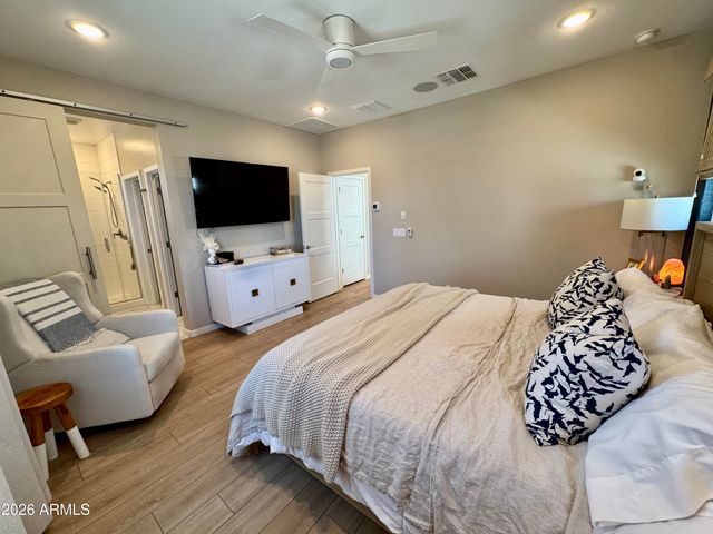 1281 W BLUEJAY Drive, Chandler, AZ 85286