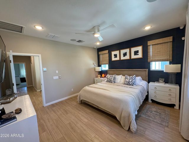 1281 W BLUEJAY Drive, Chandler, AZ 85286