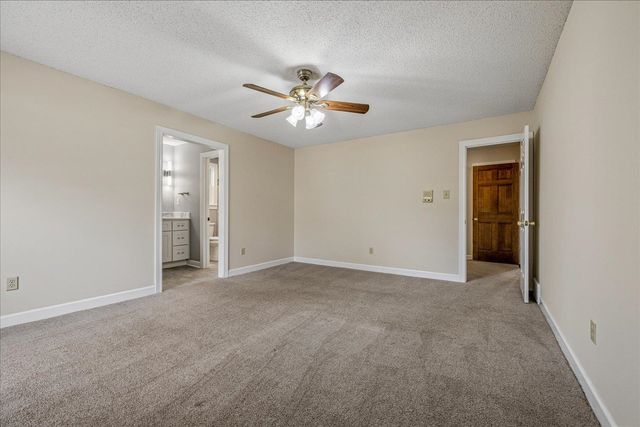 2864 CROOKED OAK DR, Germantown, TN 38138