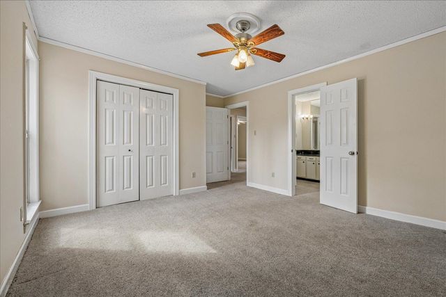 2864 CROOKED OAK DR, Germantown, TN 38138