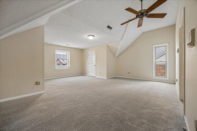 2864 CROOKED OAK DR, Germantown, TN 38138