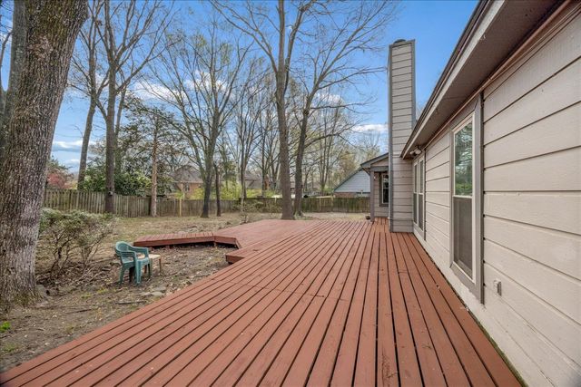 2864 CROOKED OAK DR, Germantown, TN 38138