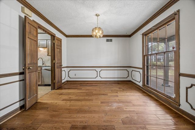 2864 CROOKED OAK DR, Germantown, TN 38138