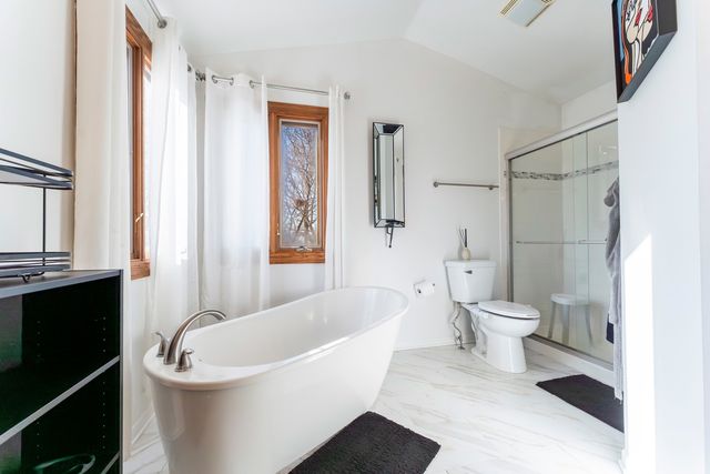 2409 Baldwin Court, Schaumburg, IL 60193