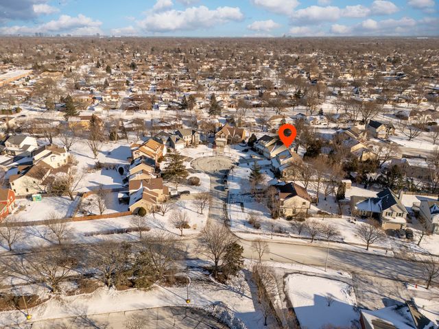 2409 Baldwin Court, Schaumburg, IL 60193