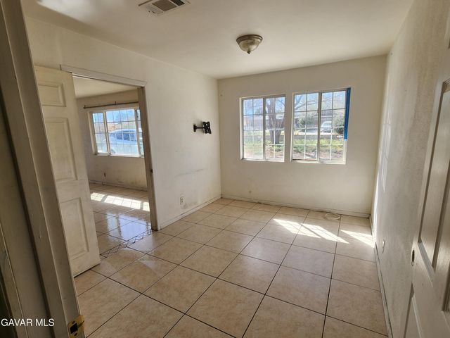 10319 E Avenue R8, Littlerock, CA 93543