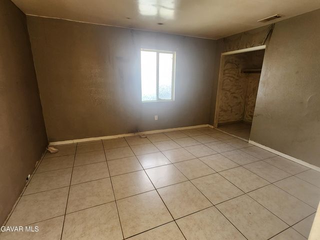 10319 E Avenue R8, Littlerock, CA 93543