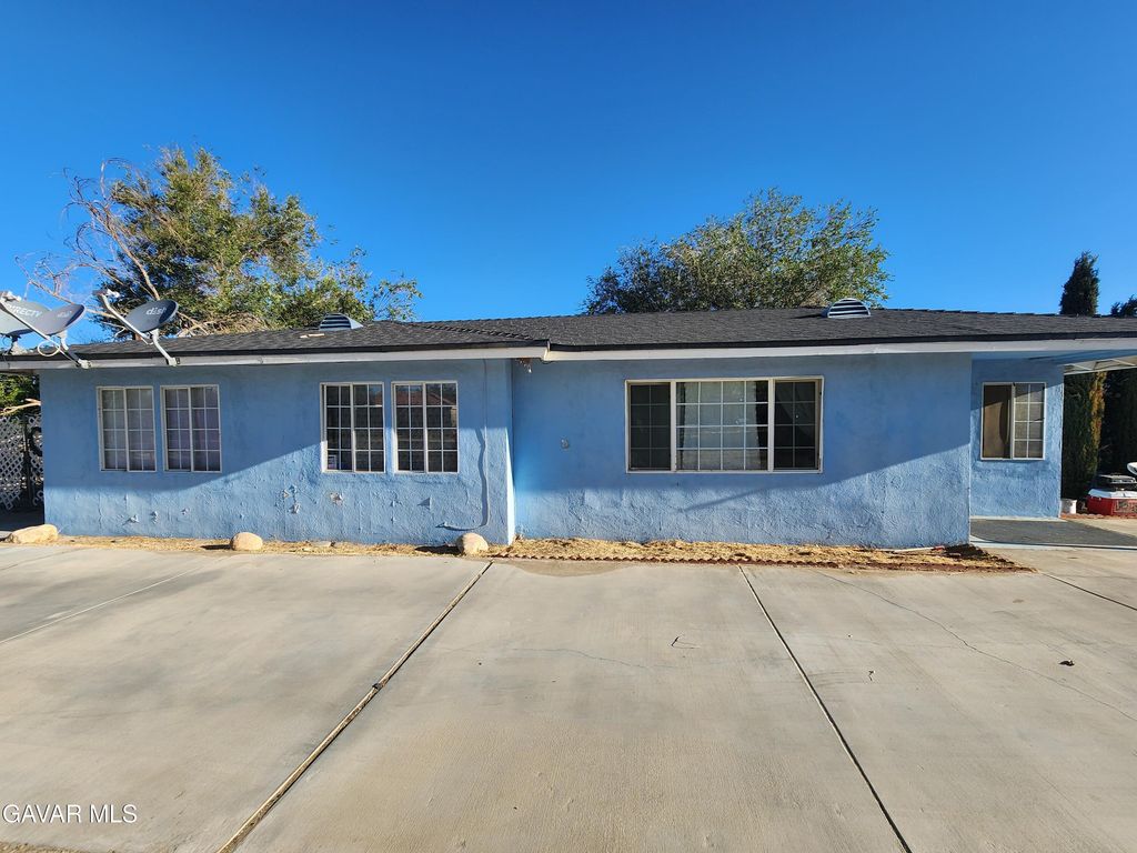 10319 E Avenue R8, Littlerock, CA 93543