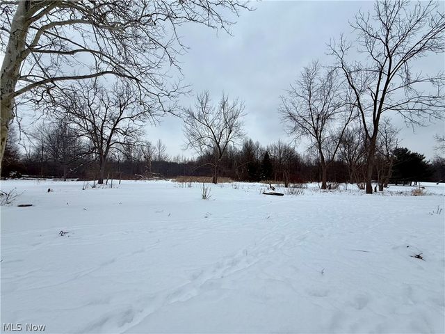 3322 McCartney Road, Youngstown, OH 44505