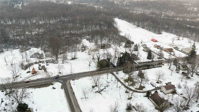 3322 McCartney Road, Youngstown, OH 44505