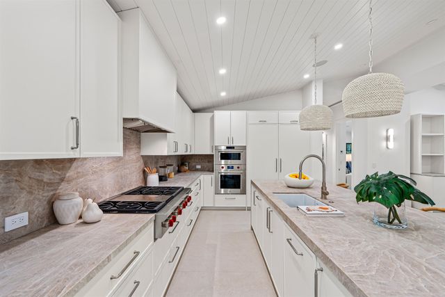 1125 Harbor Drive, Delray Beach, FL 33483
