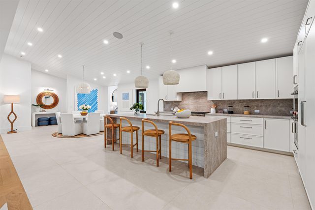 1125 Harbor Drive, Delray Beach, FL 33483